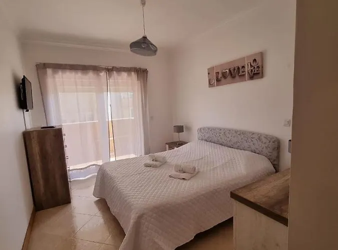 T1 Da Rocha Apartment